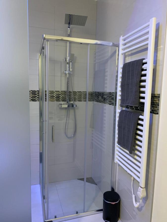 Executive Single Room With En-Suite In Guest House City Centre 卢森堡 外观 照片
