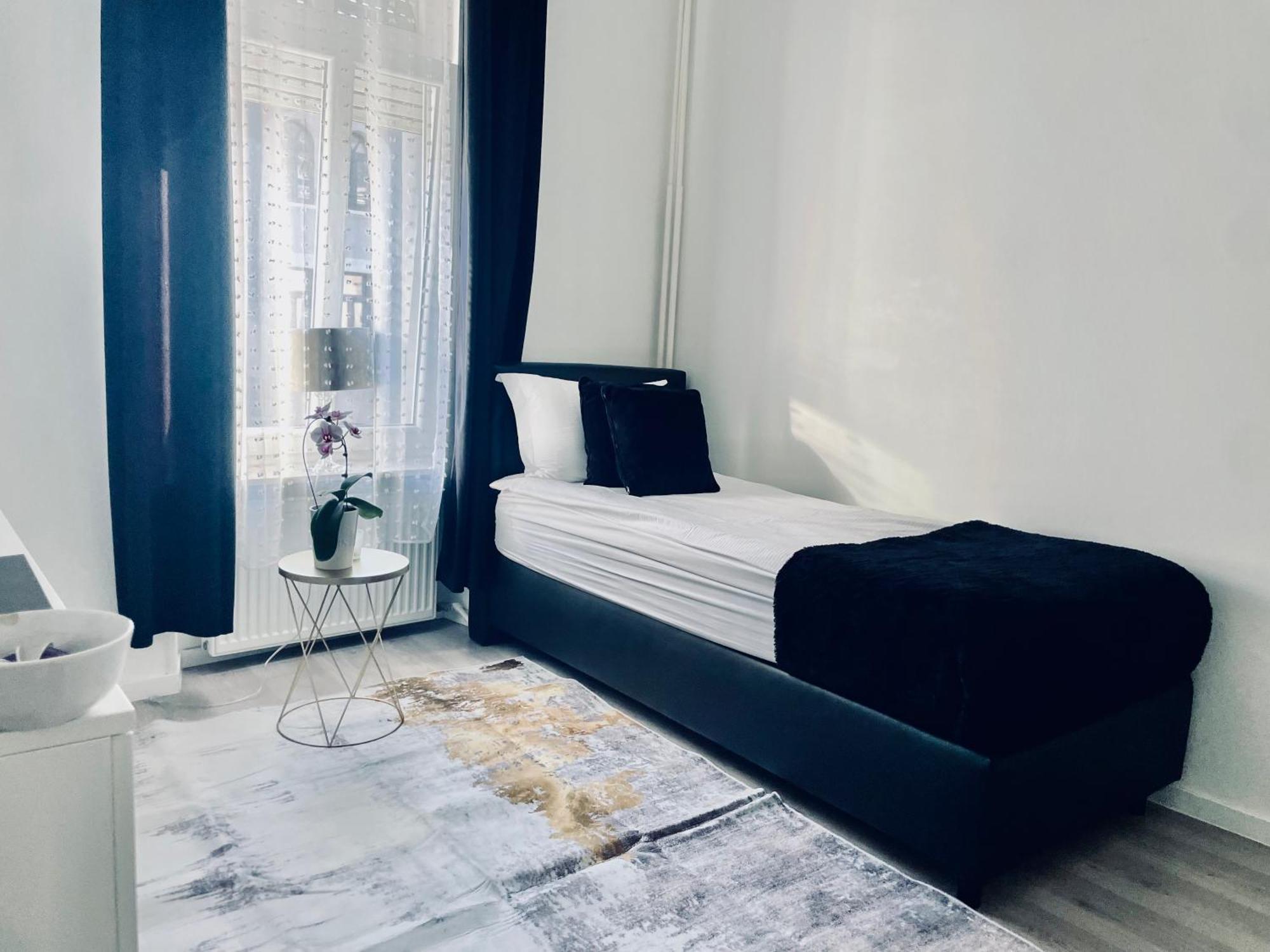 Executive Single Room With En-Suite In Guest House City Centre 卢森堡 外观 照片